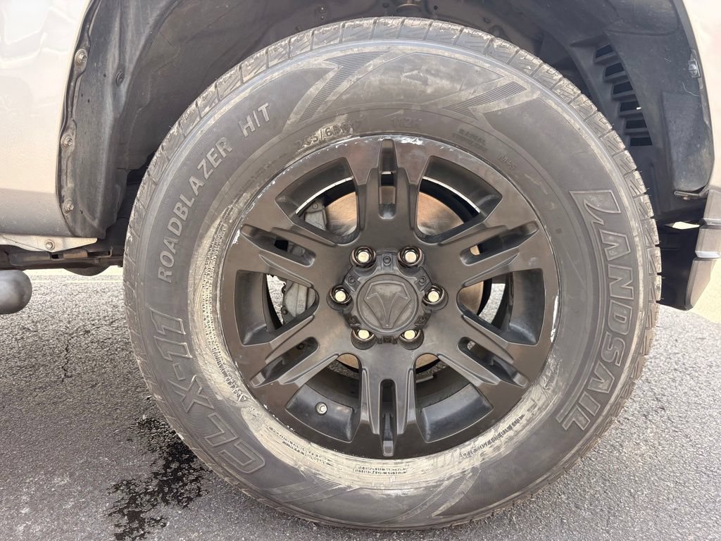 Used 2020 Toyota Tacoma SR w/ SR Convenience Package RWD image 31
