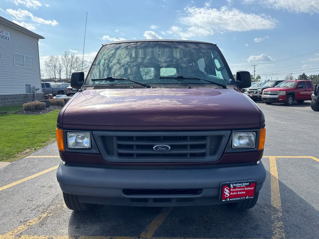 Used 2006 Ford E-350 and Econoline 350 XL RWD image 3
