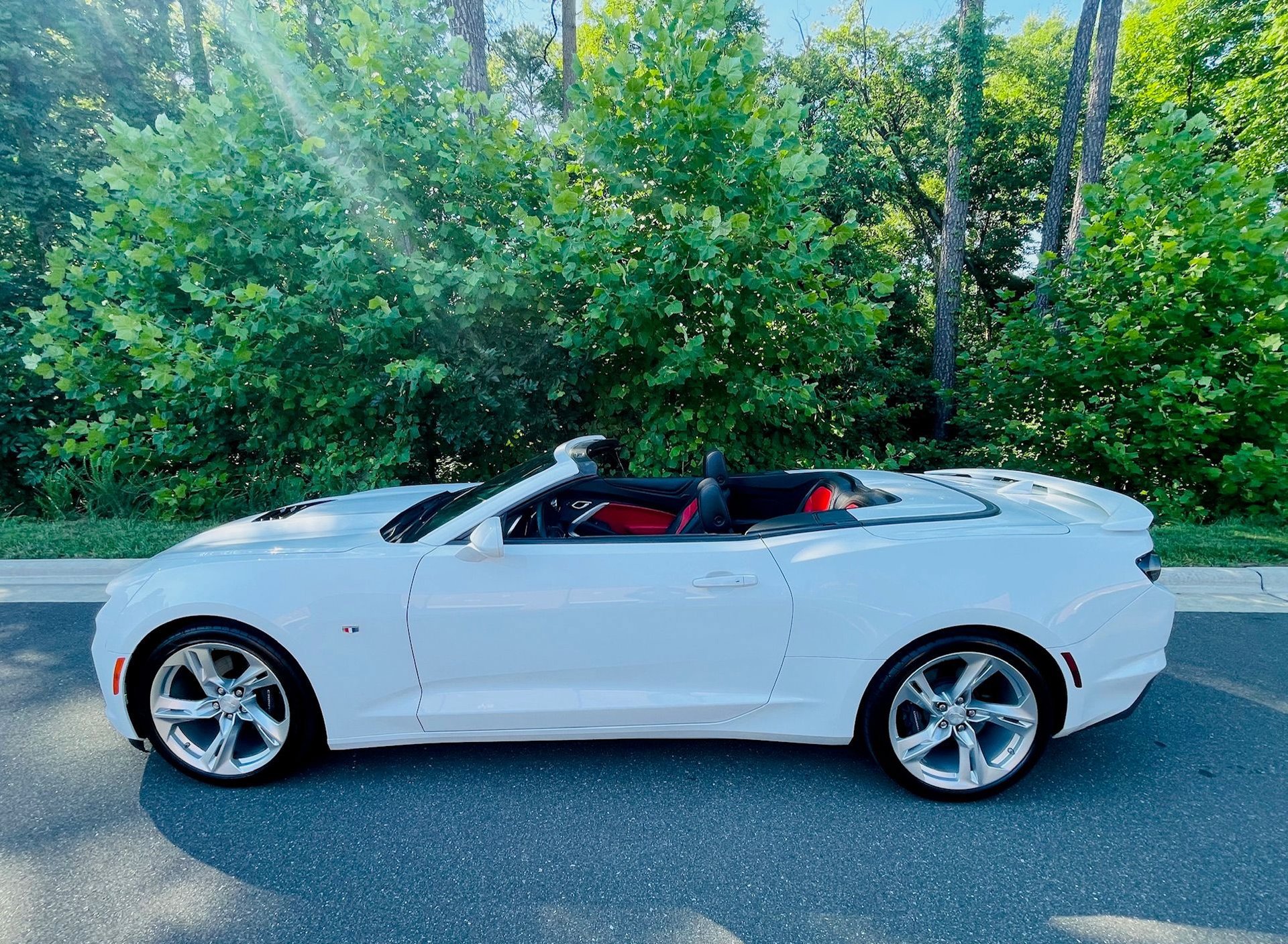 Used 2022 Chevrolet Camaro SS RWD image 8
