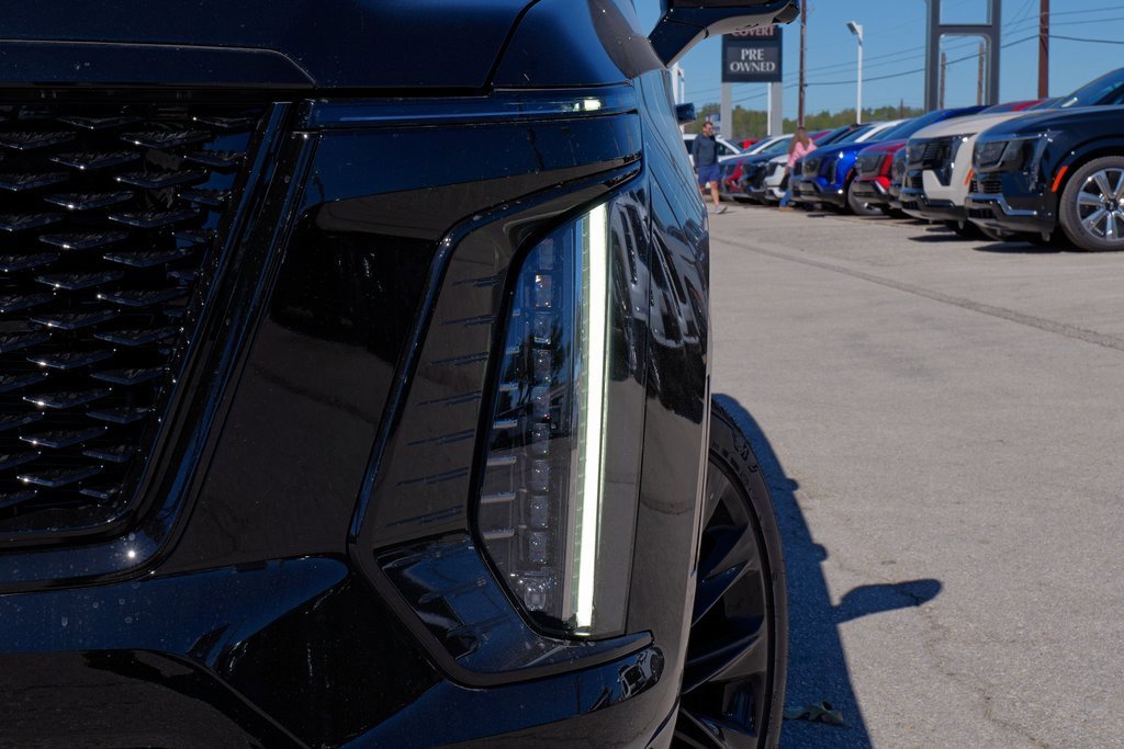 New 2026 Cadillac Escalade ESV Platinum Sport w/ LPO, ONYX Package image 3