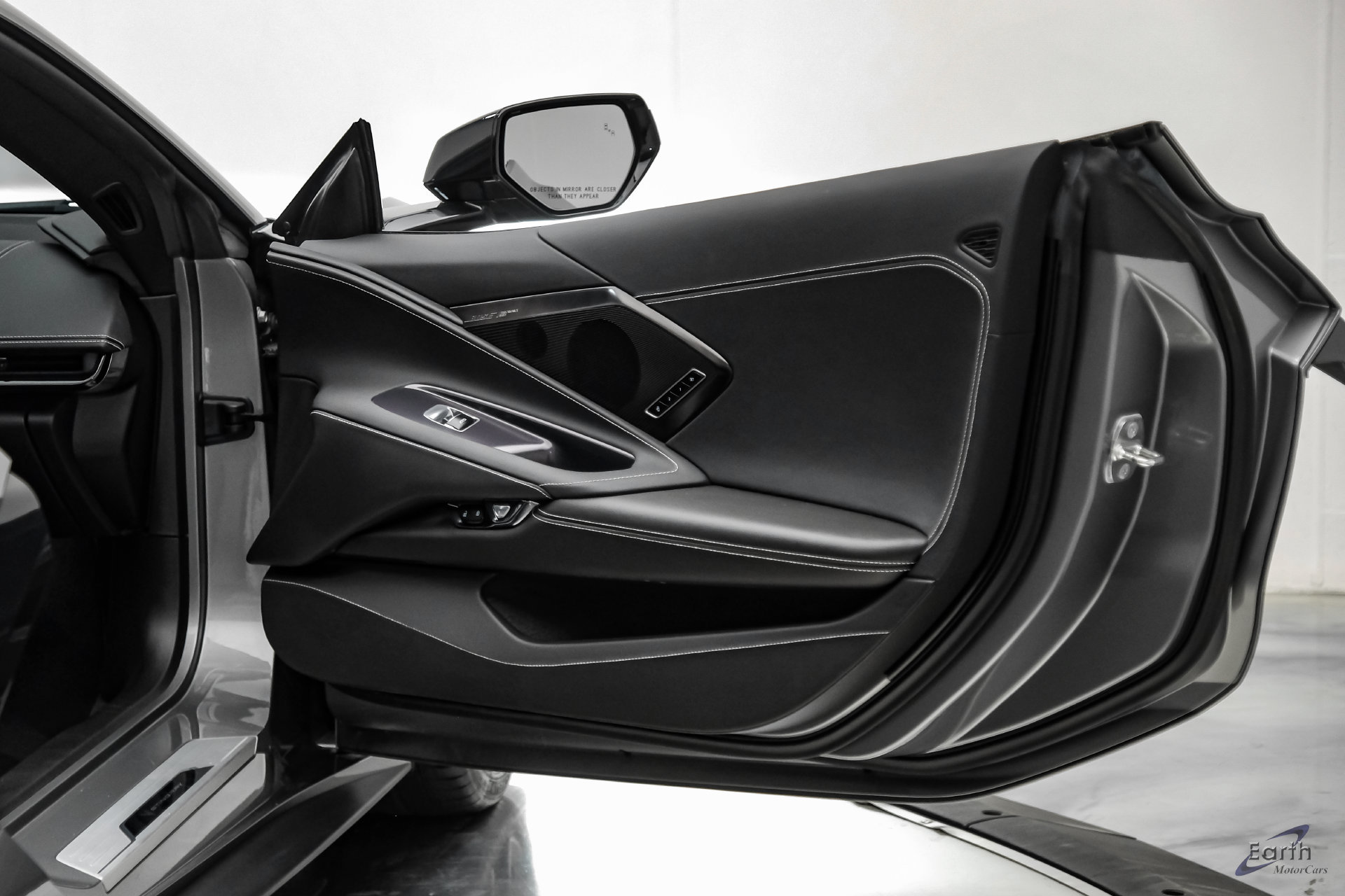 Used 2023 Chevrolet Corvette Stingray Preferred Cpe w/ Z51 Performance Package RWD image 92