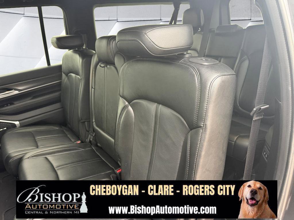 Used 2024 Jeep Wagoneer L Series III w/ Flexible Seating Group image 24