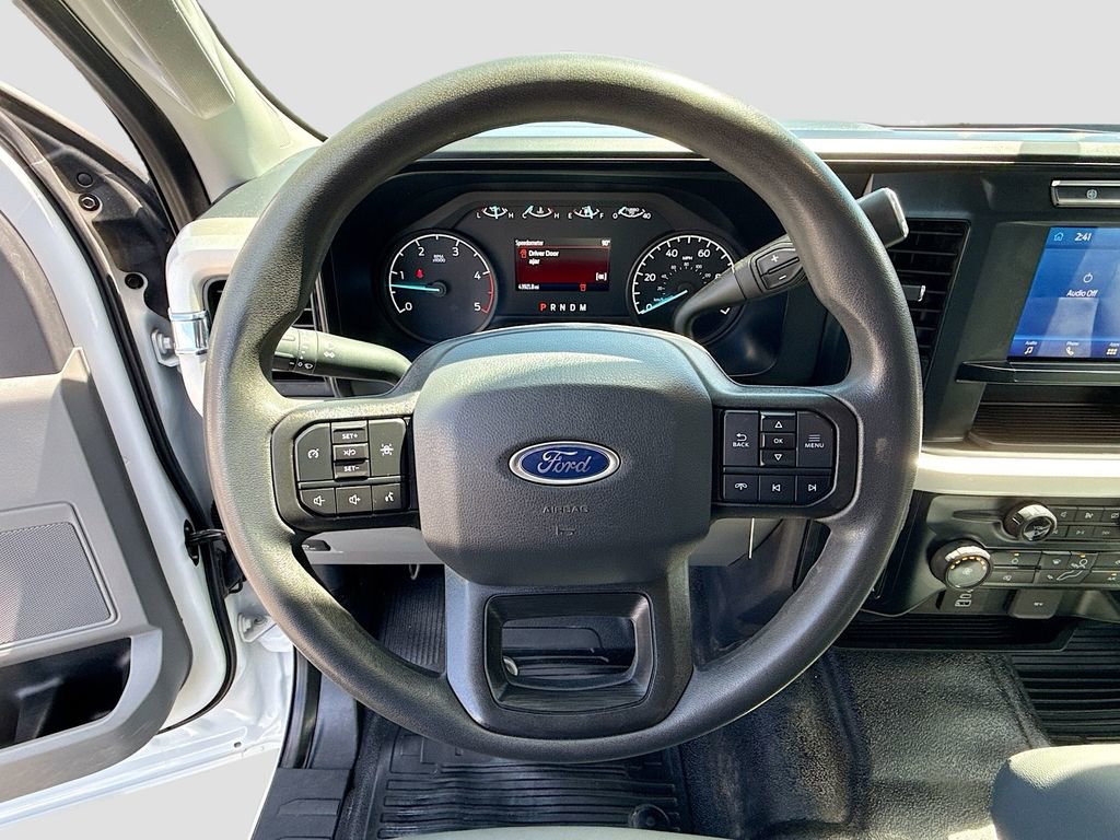 Used 2023 Ford F550 4x4 Crew Cab Super Duty image 11