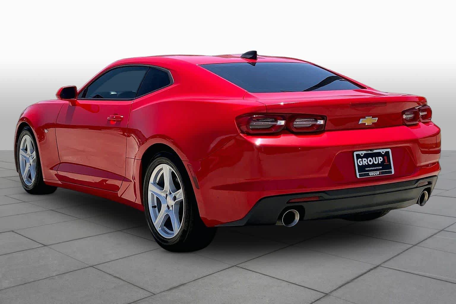 Used 2020 Chevrolet Camaro LT RWD image 10
