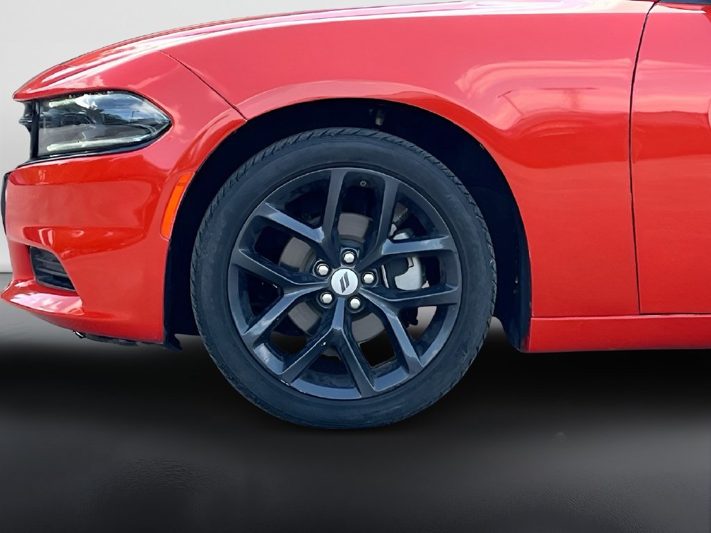 Used 2023 Dodge Charger SXT w/ Blacktop Package RWD image 31