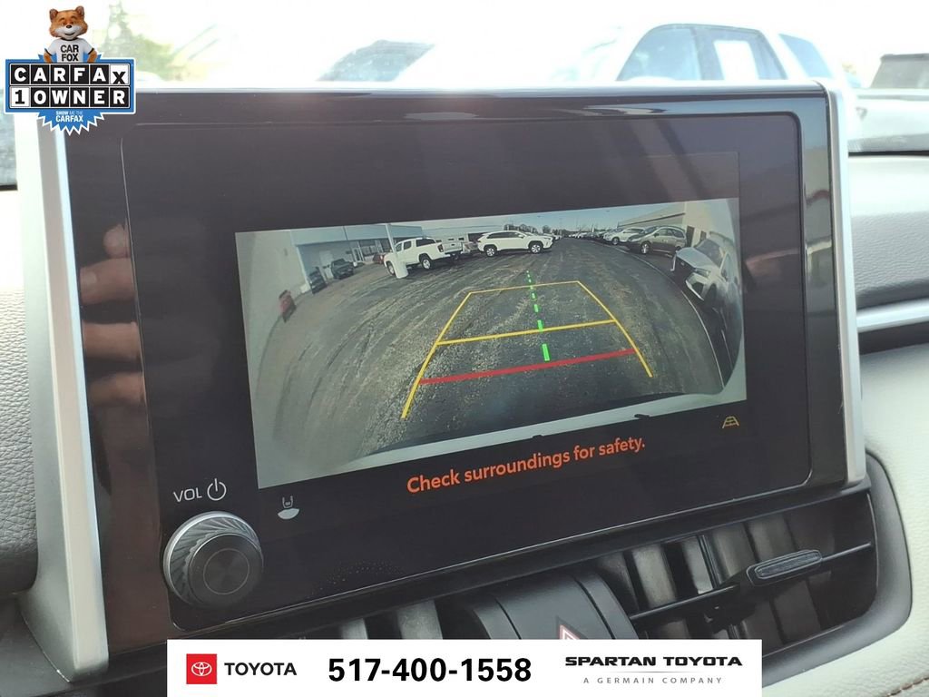 Used 2025 Toyota RAV4 XLE AWD/4WD image 24