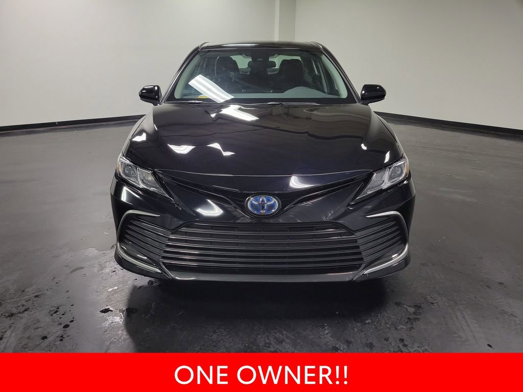 Used 2024 Toyota Camry LE FWD image 3