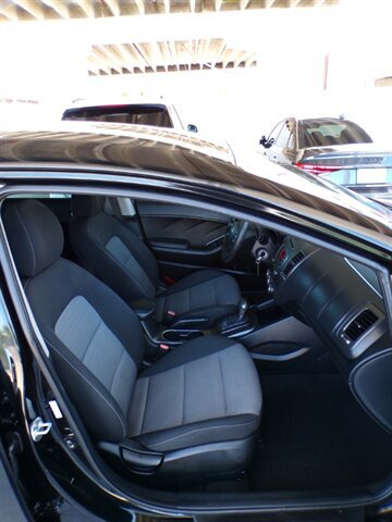 Used 2016 Kia Forte LX FWD image 27