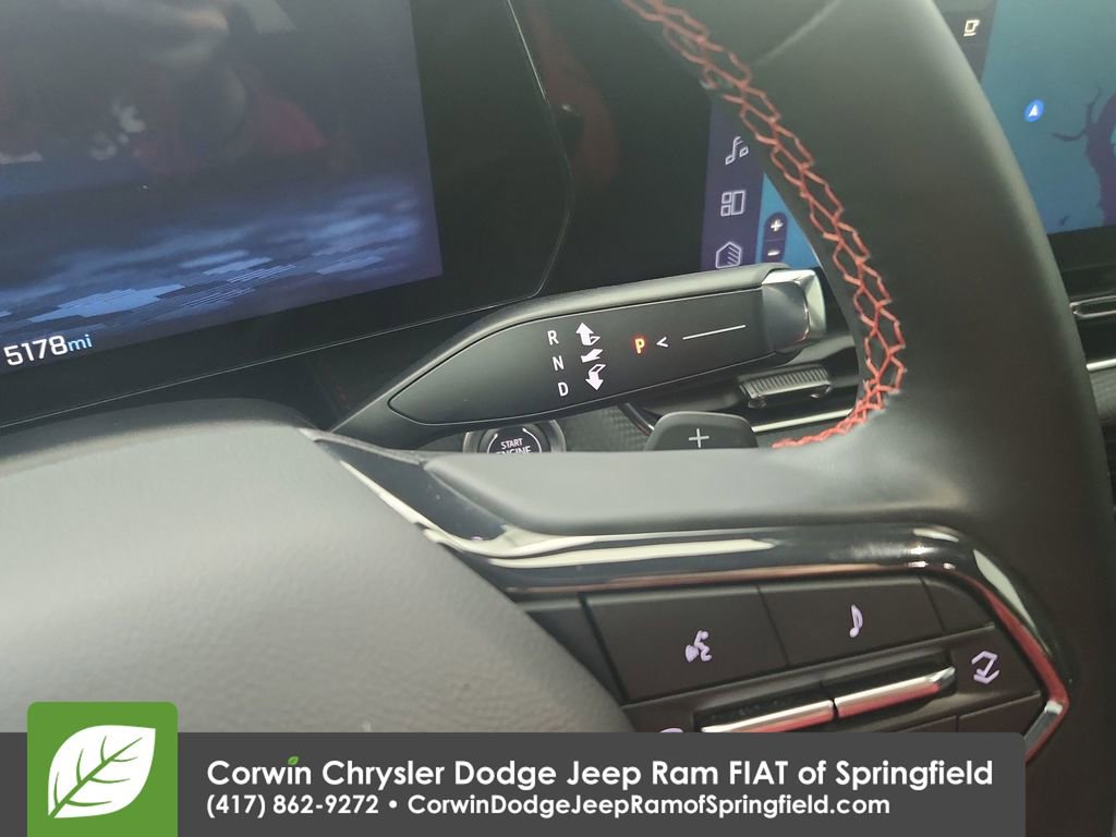 Used 2025 Chevrolet Equinox RS w/ Convenience Package III image 27