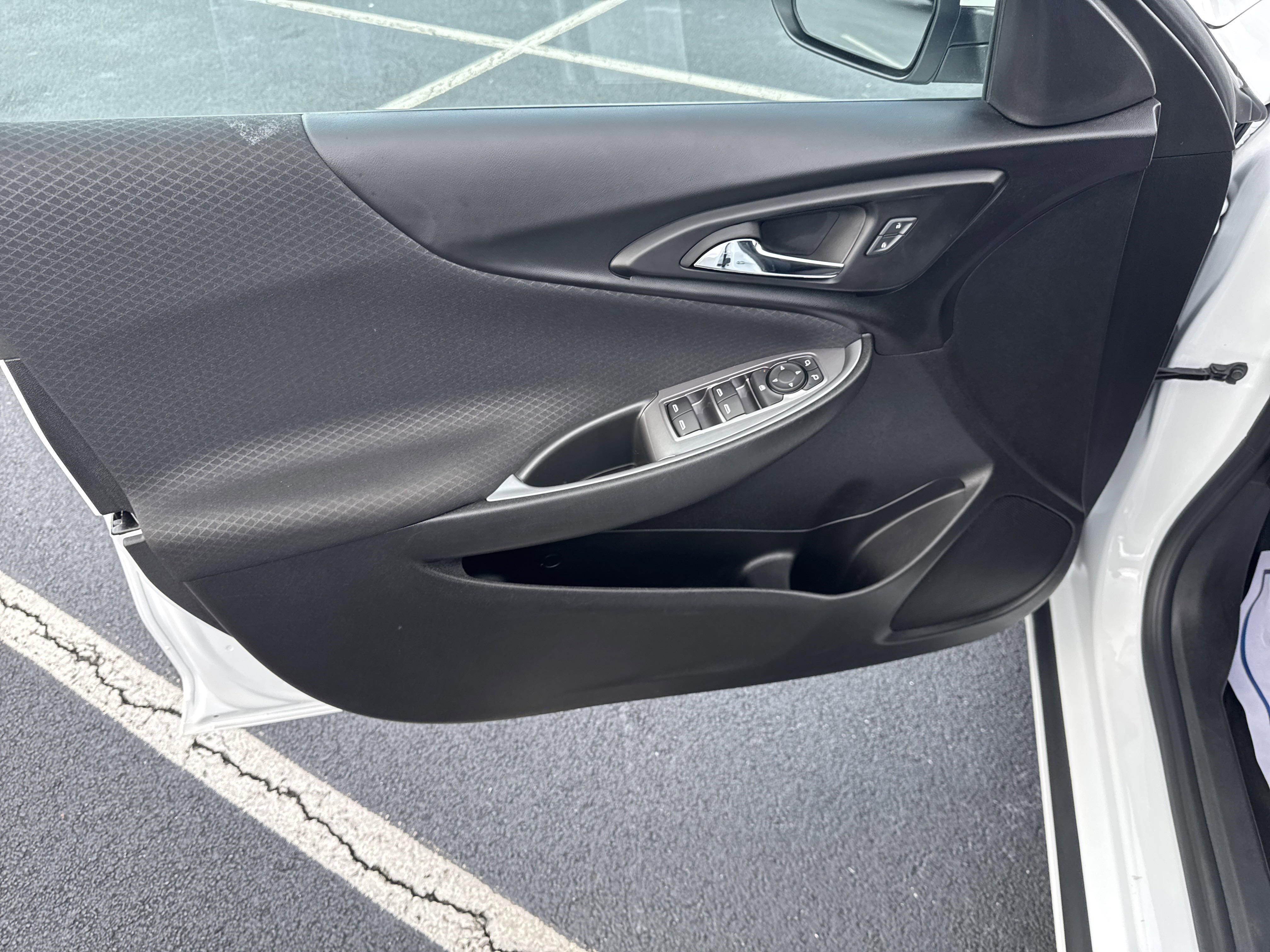 Used 2024 Chevrolet Malibu LS w/ Driver Confidence Package image 22