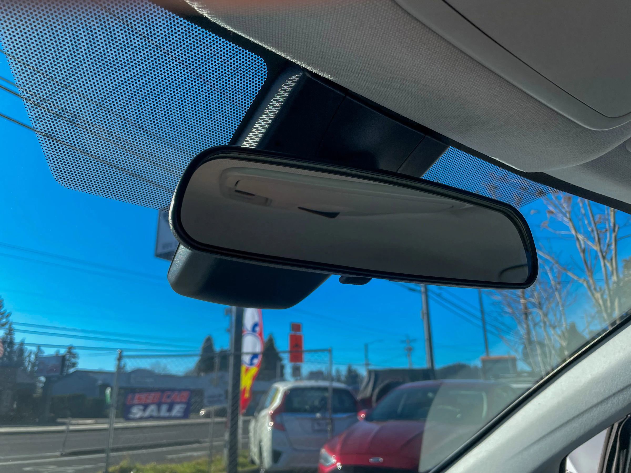 Used 2017 Toyota Prius Two w/ Carpet Mat Package image 22