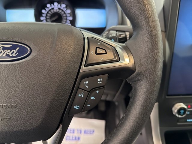 Used 2024 Ford Edge SEL w/ Convenience Package image 17