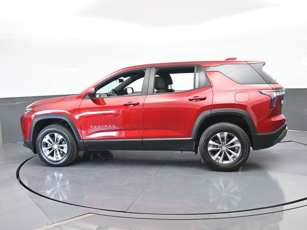 Used 2025 Chevrolet Equinox LT image 3