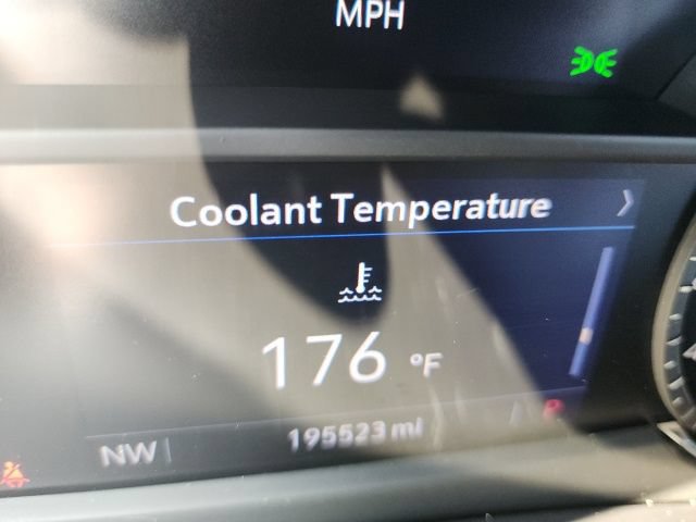 Used 2020 Cadillac XT4 Premium Luxury FWD image 29