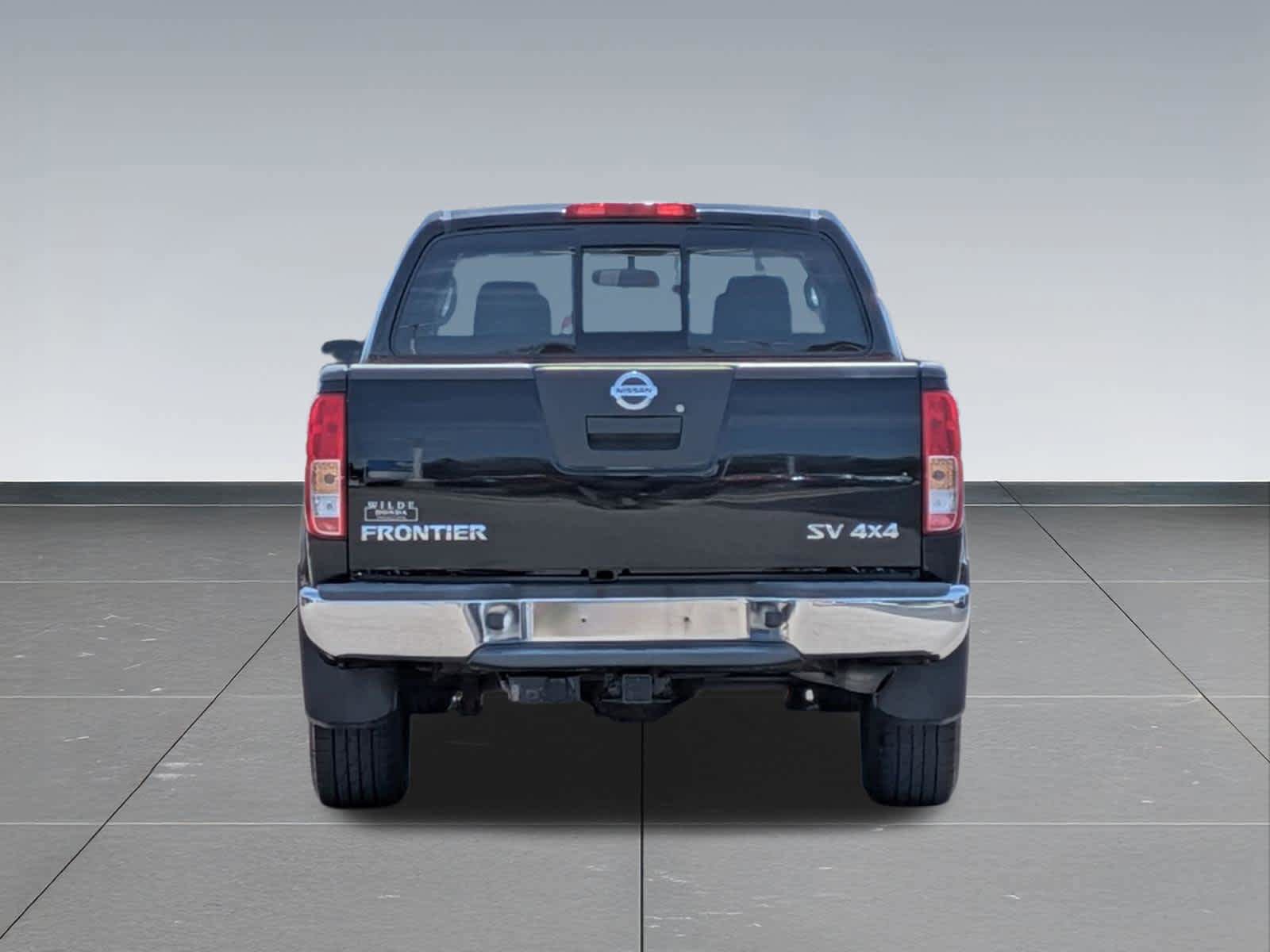 Used 2011 Nissan Frontier SV AWD/4WD image 4