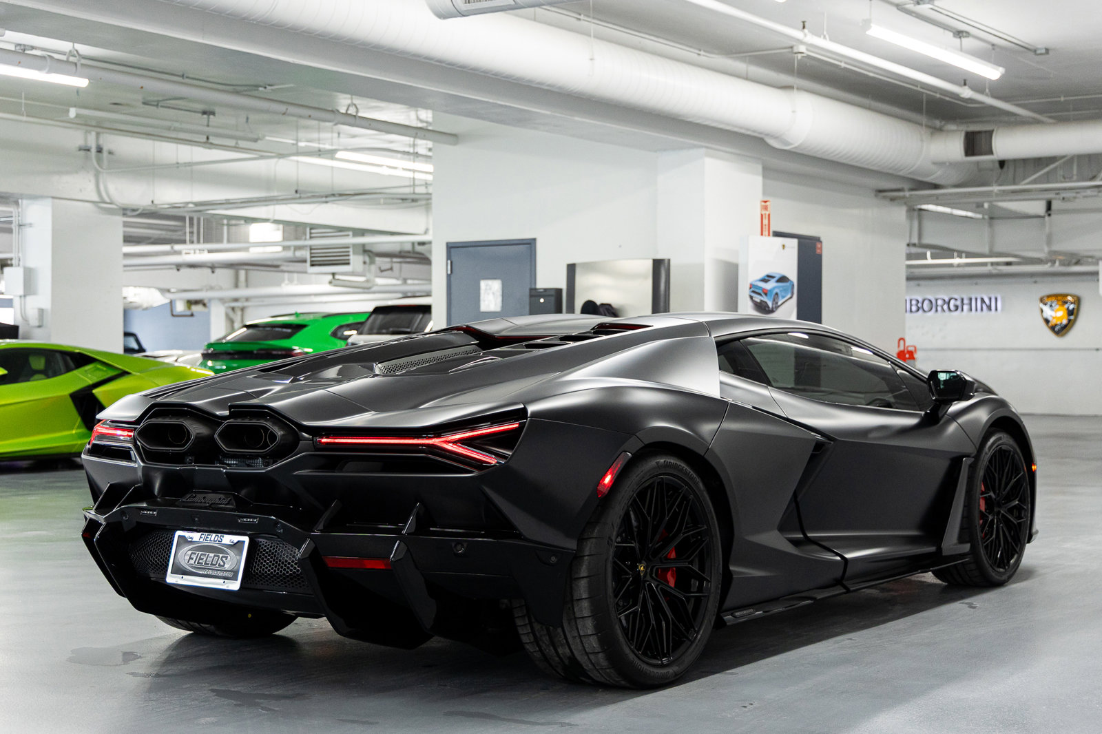 Used 2024 Lamborghini Revuelto image 10