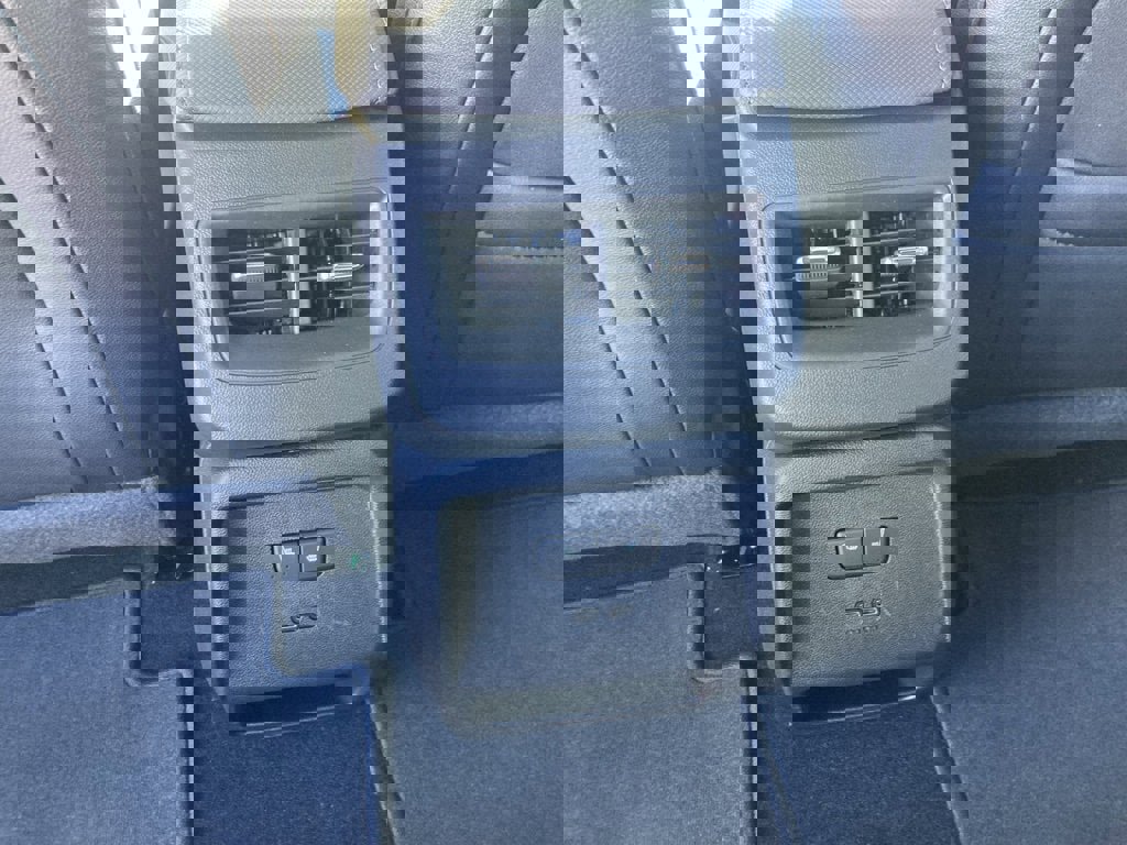 New 2026 Chevrolet Equinox EV LT w/ Convenience Package II image 22