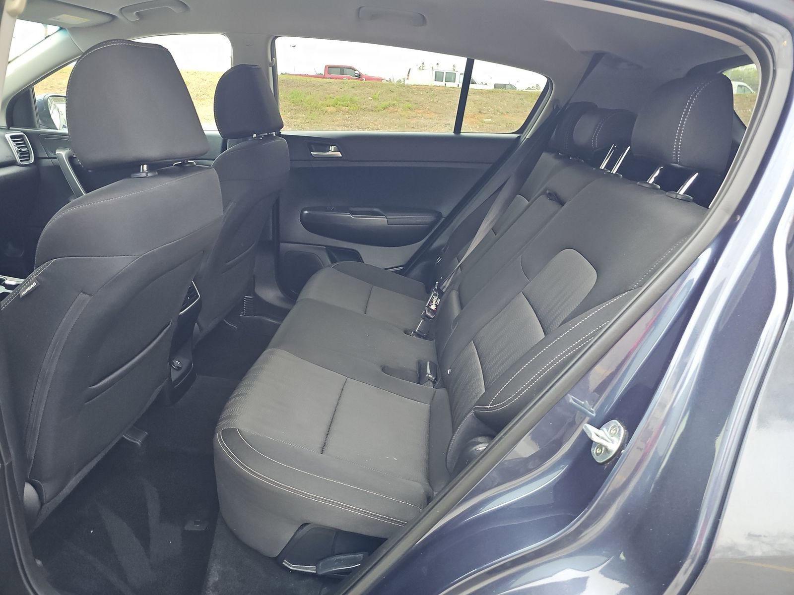 Used 2020 Kia Sportage LX image 4