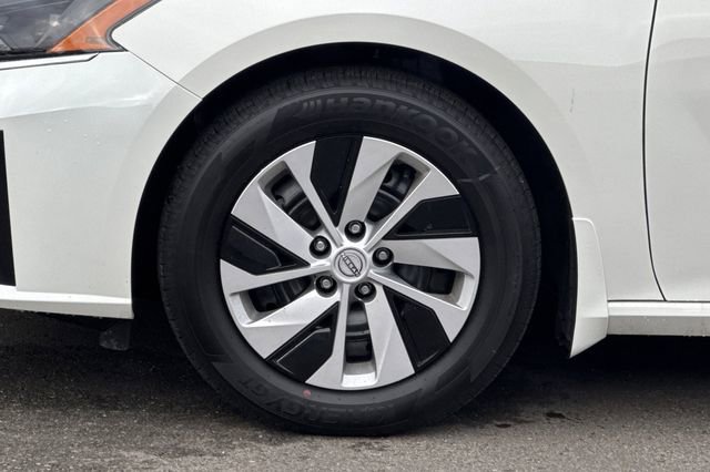 Used 2025 Nissan Altima 2.5 S image 29