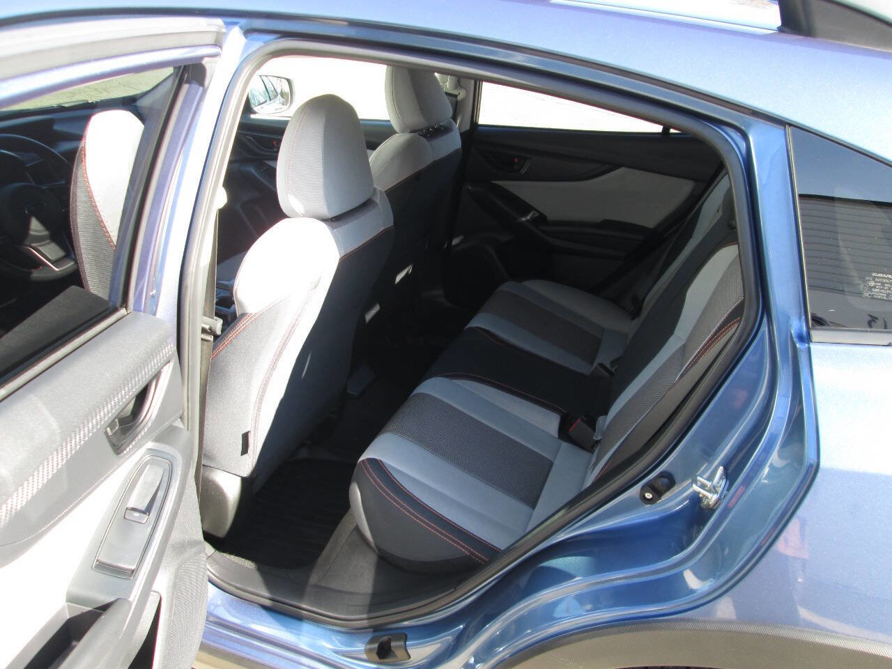 Used 2019 Subaru Crosstrek 2.0i Premium image 16