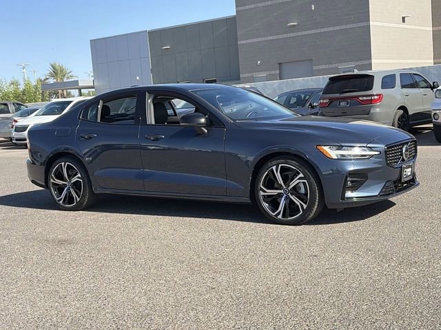 Used 2025 Volvo S60 B5 Core AWD/4WD image 4