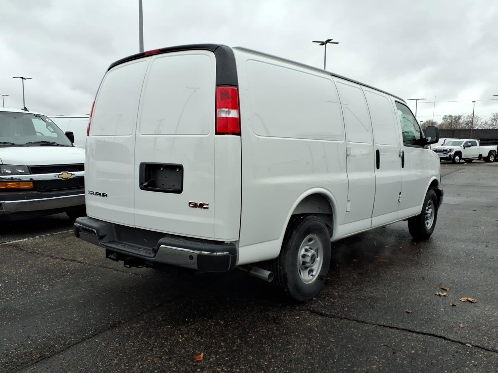 New 2025 GMC Savana 2500 Extended w/ Driver Convenience Package image 5