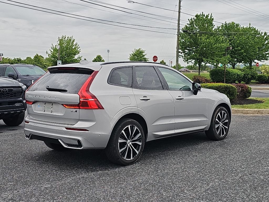 Used 2023 Volvo XC60 B5 Plus w/ Protection Package Premier AWD/4WD image 13