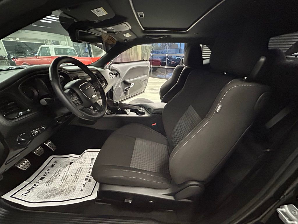 Used 2023 Dodge Challenger R/T w/ Blacktop Package image 44