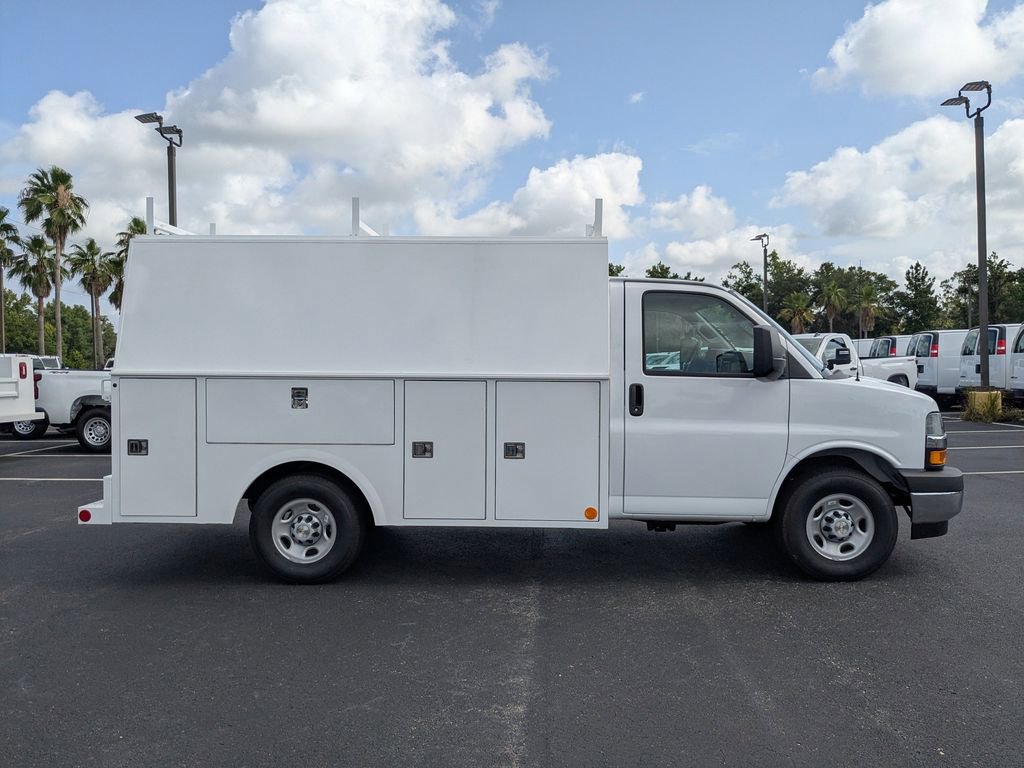 New 2025 Chevrolet Express 3500 w/ Power Convenience Package image 3