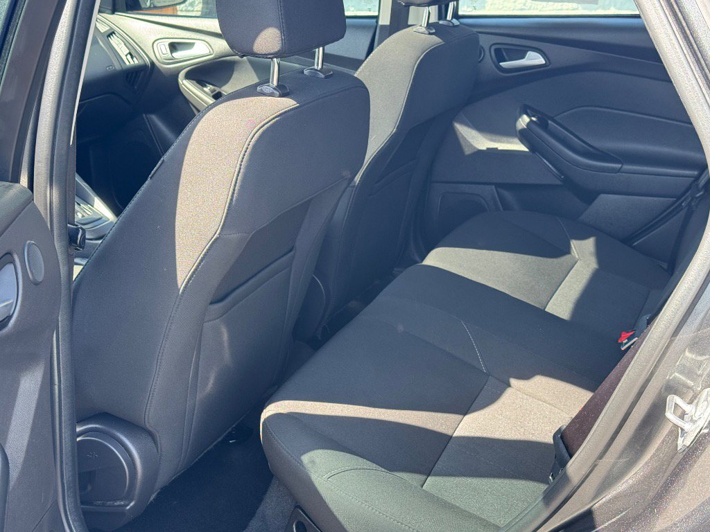 Used 2017 Ford Focus SEL w/ Cold Weather Package image 14