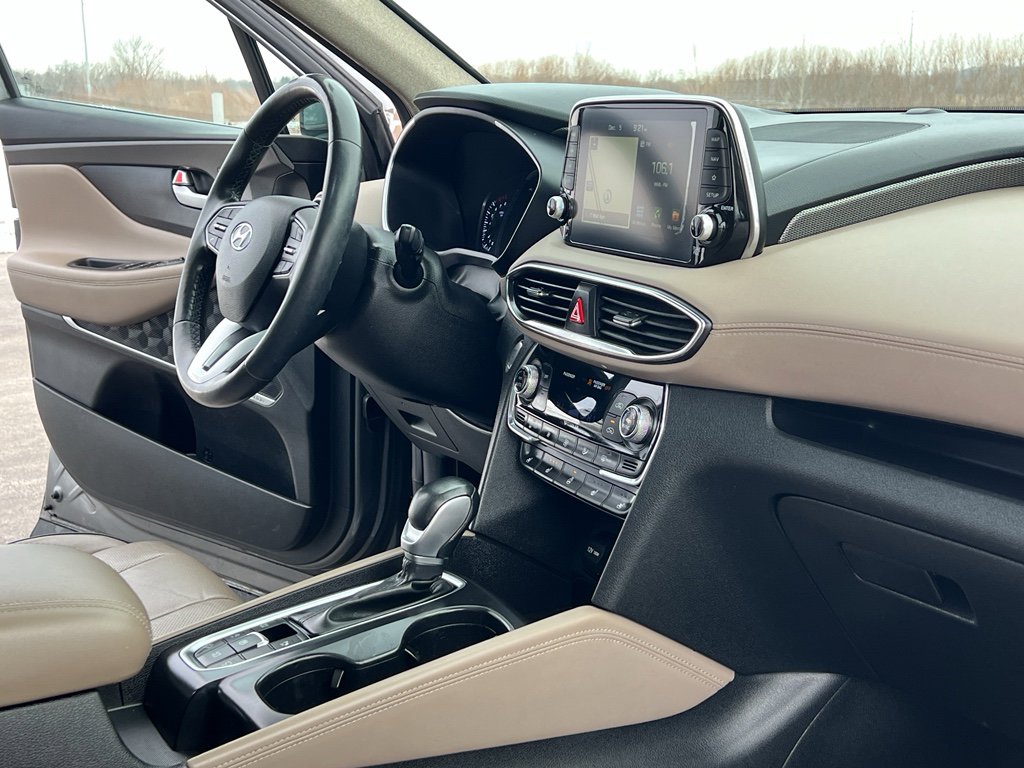 Used 2019 Hyundai Santa Fe AWD image 29
