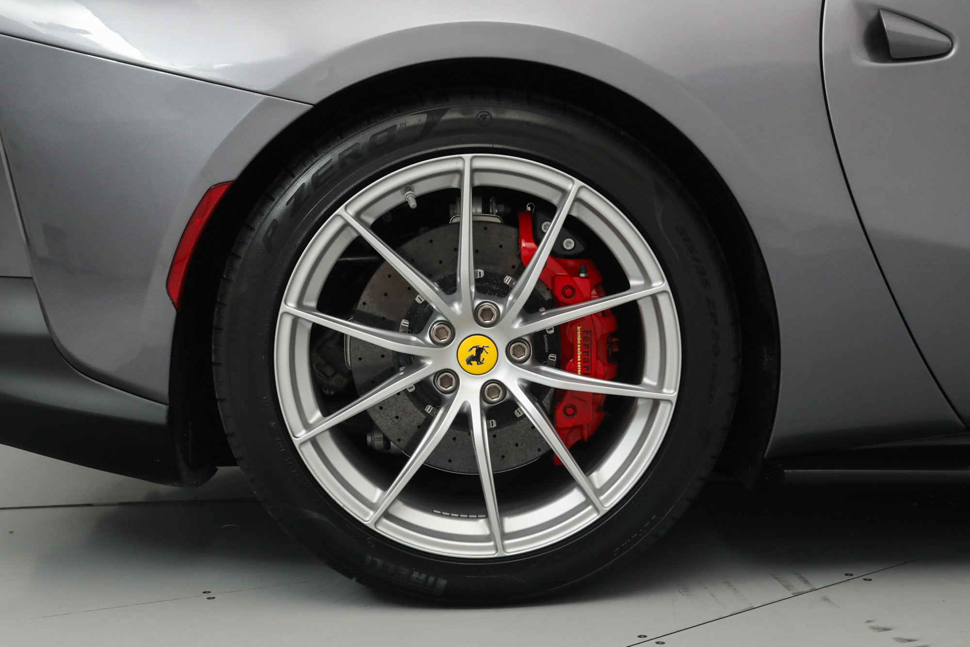 Certified 2021 Ferrari 812 GTS RWD image 37