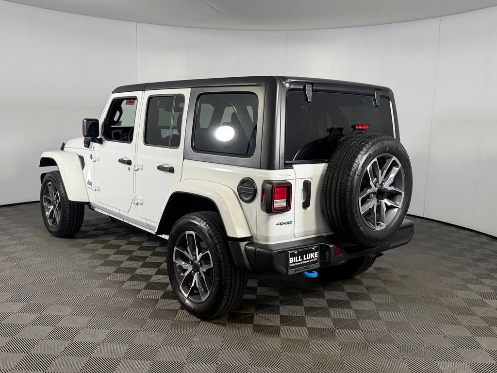 Used 2024 Jeep Wrangler Unlimited AWD/4WD image 9