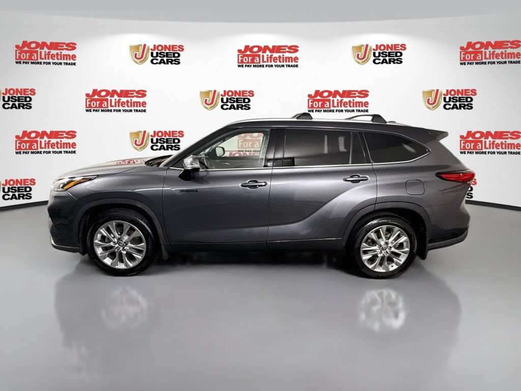Certified 2021 Toyota Highlander Limited AWD/4WD image 17