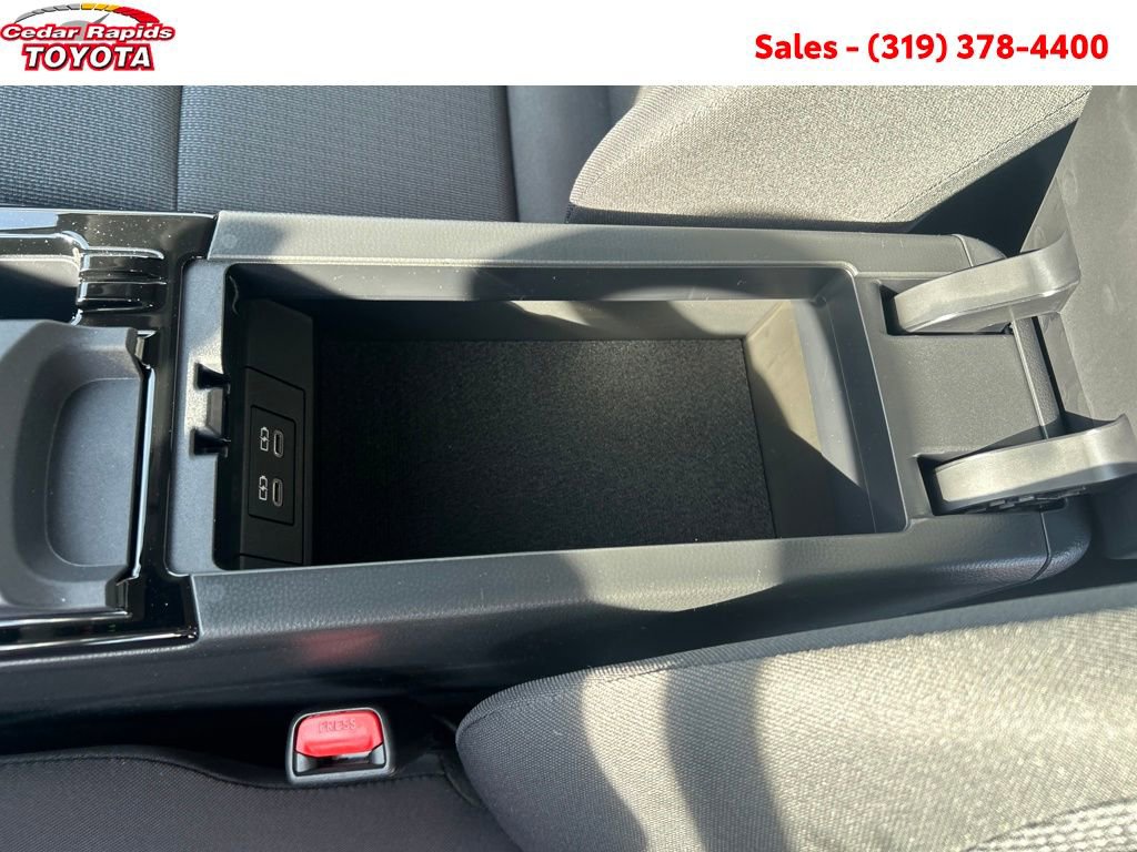 New 2026 Toyota Prius LE image 24