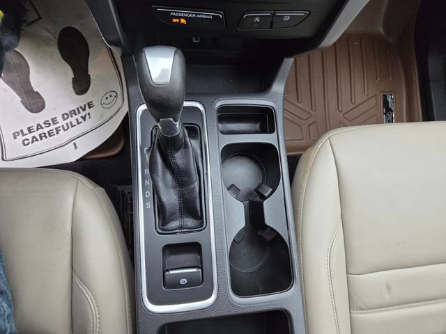 Used 2017 Ford Escape SE w/ SE Leather Comfort Package AWD/4WD image 30