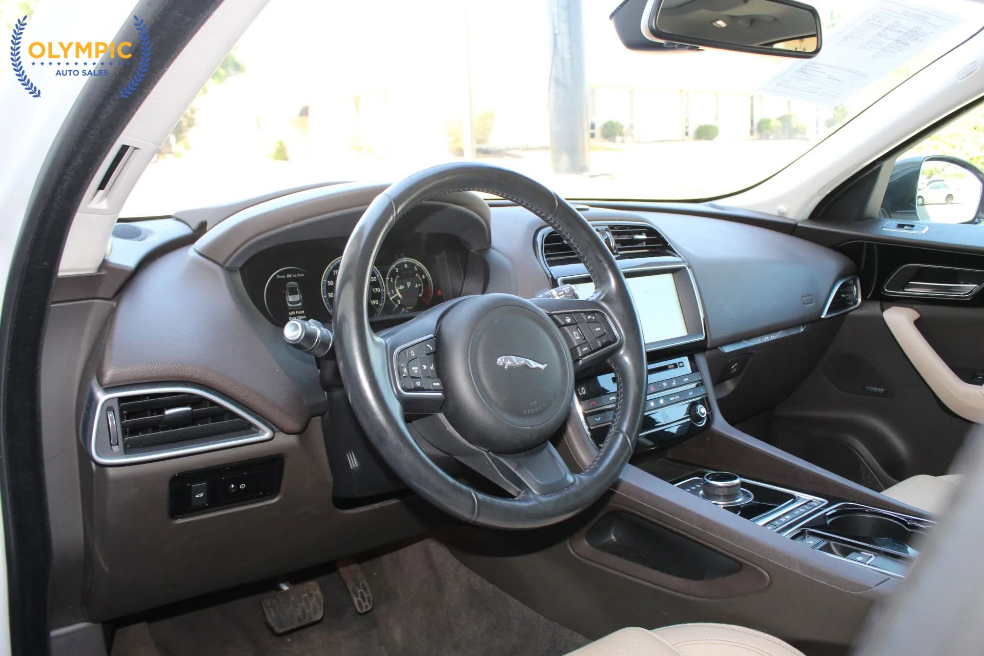 Used 2017 Jaguar F-PACE Prestige AWD/4WD image 13