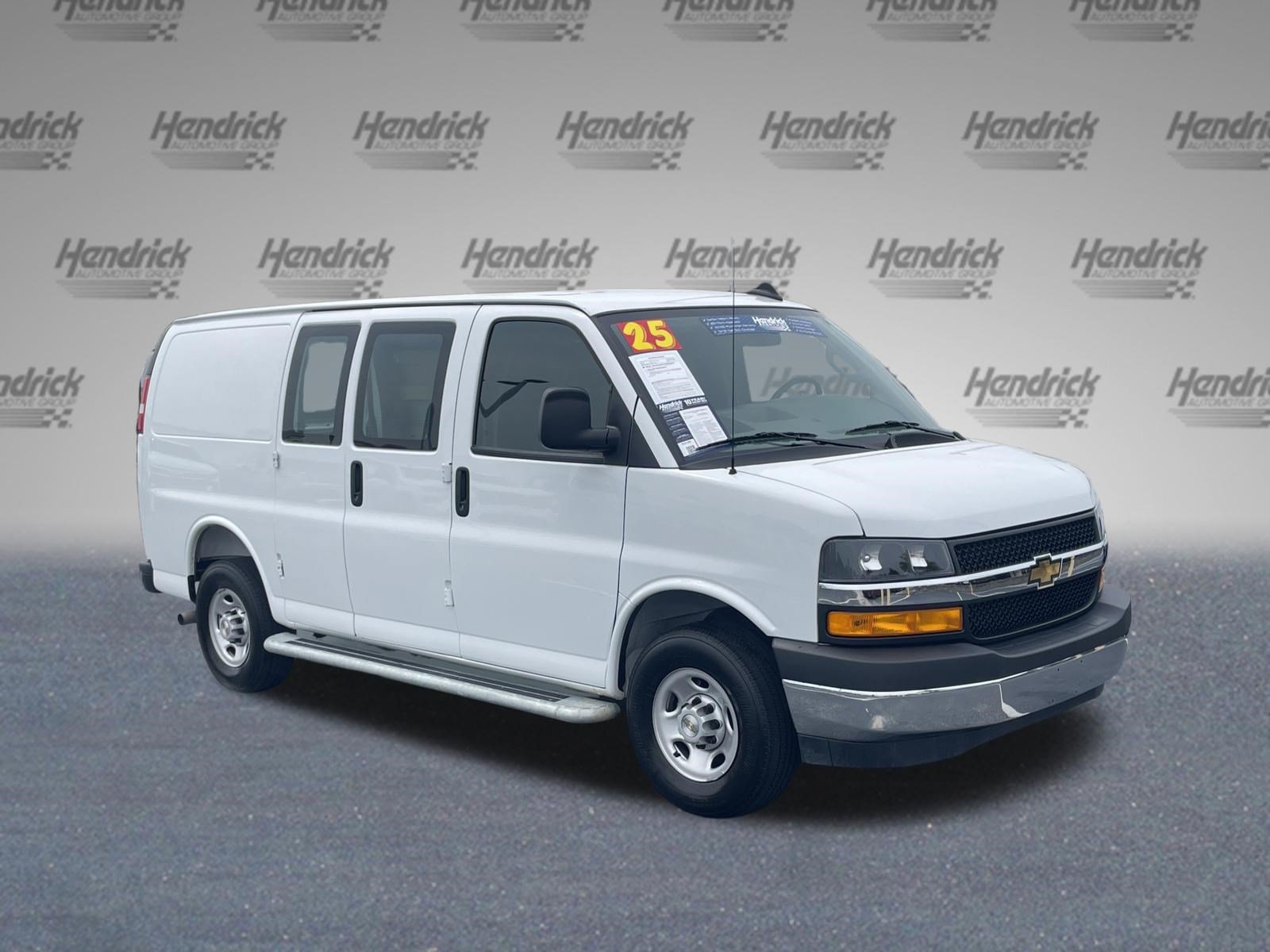 Used 2025 Chevrolet Express 2500 w/ Driver Convenience Package RWD video 2