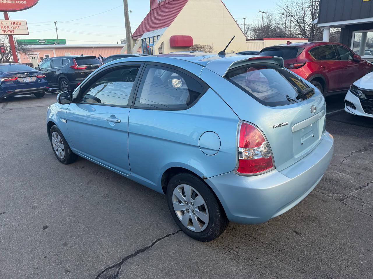 Used 2010 Hyundai Accent GS image 8