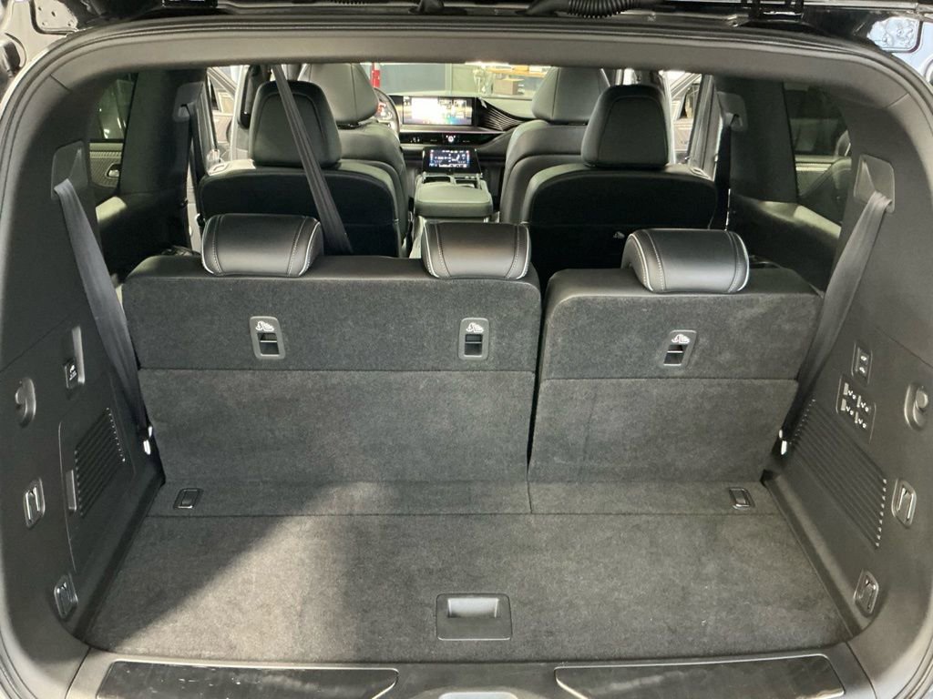 Used 2025 INFINITI QX80 Autograph image 36