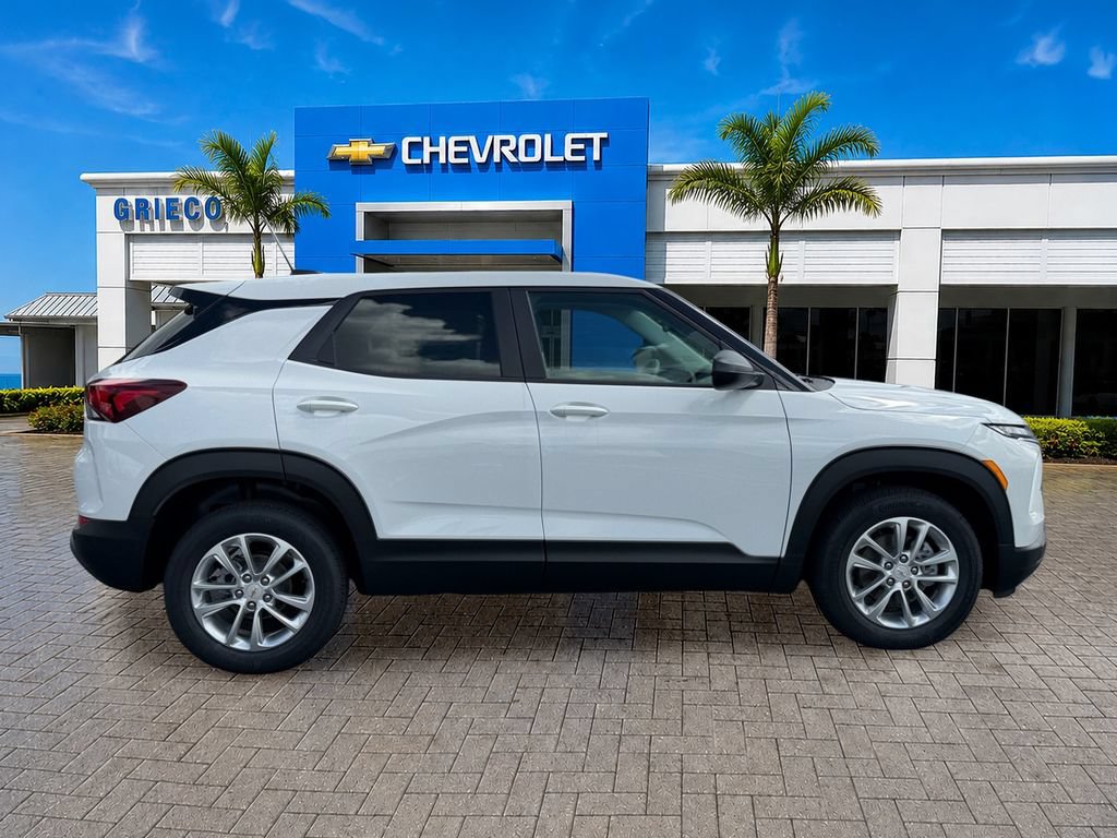 New 2026 Chevrolet TrailBlazer LS w/ LS Convenience Package FWD image 8