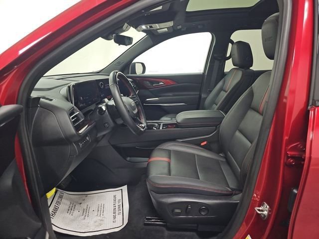 Used 2024 Chevrolet Traverse RS image 11