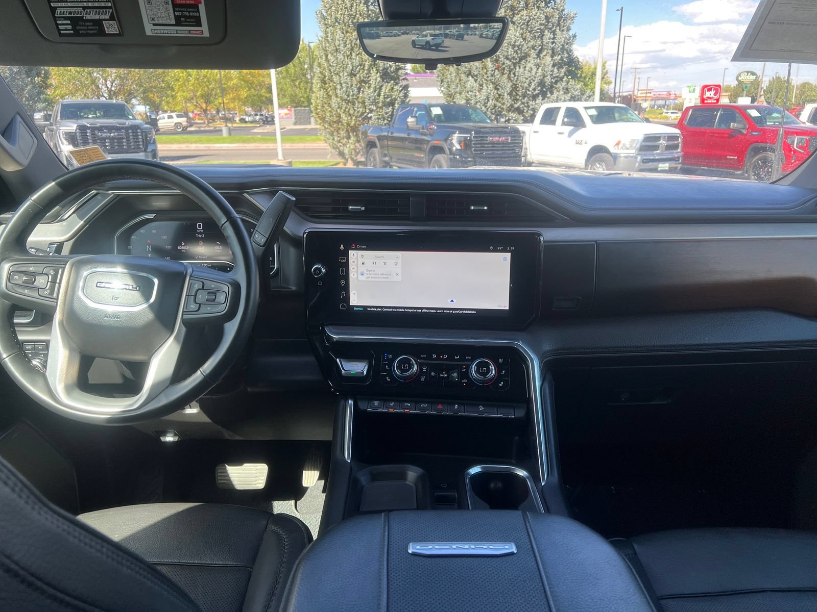 Used 2024 GMC Sierra 3500 Denali w/ Denali Reserve Package AWD/4WD image 10