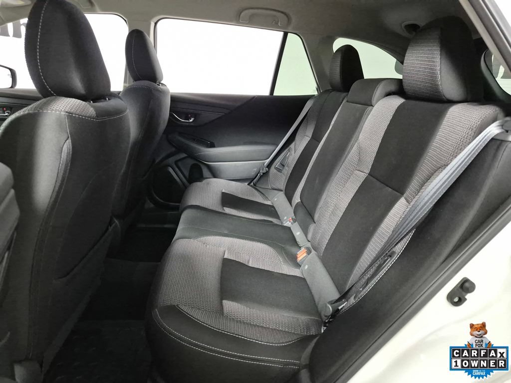 Used 2025 Subaru Outback Premium AWD/4WD image 23