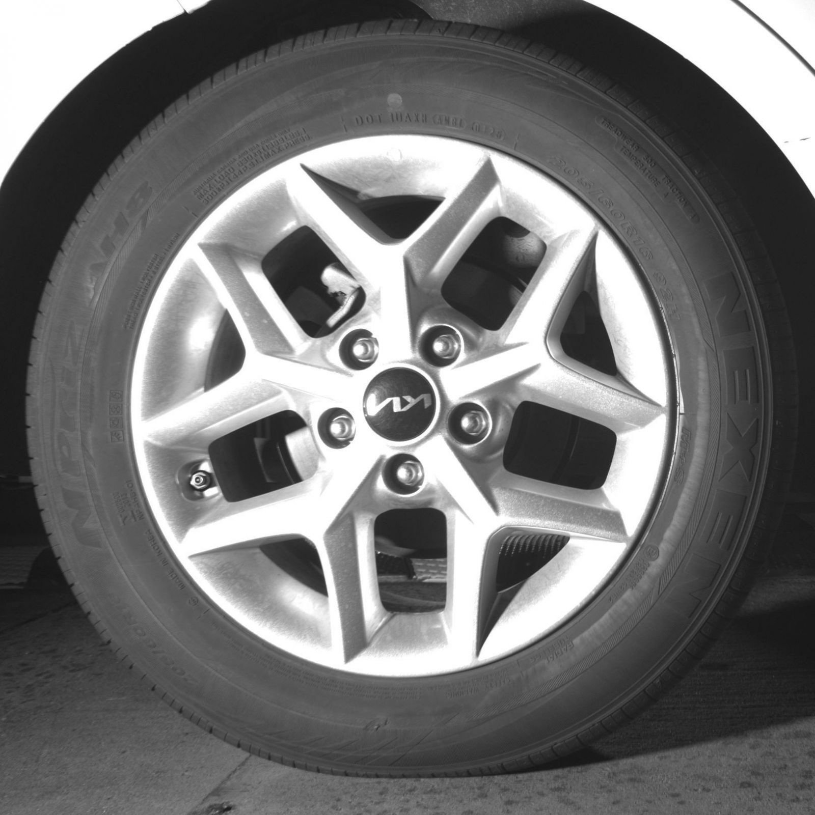 Used 2025 Kia Soul LX w/ LX Technology Package FWD image 18