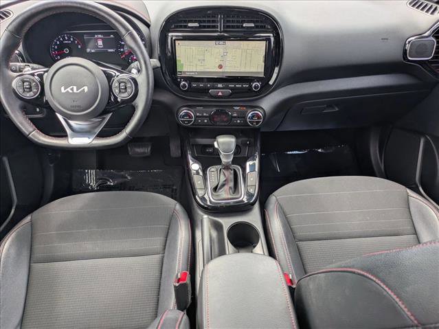 Used 2022 Kia Soul Turbo image 16