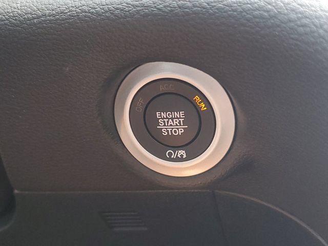 New 2027 Chrysler Pacifica Limited AWD/4WD image 24