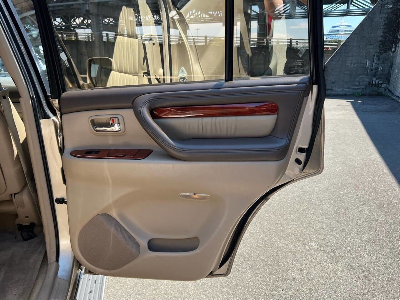 Used 2000 Lexus LX 470 4WD image 41
