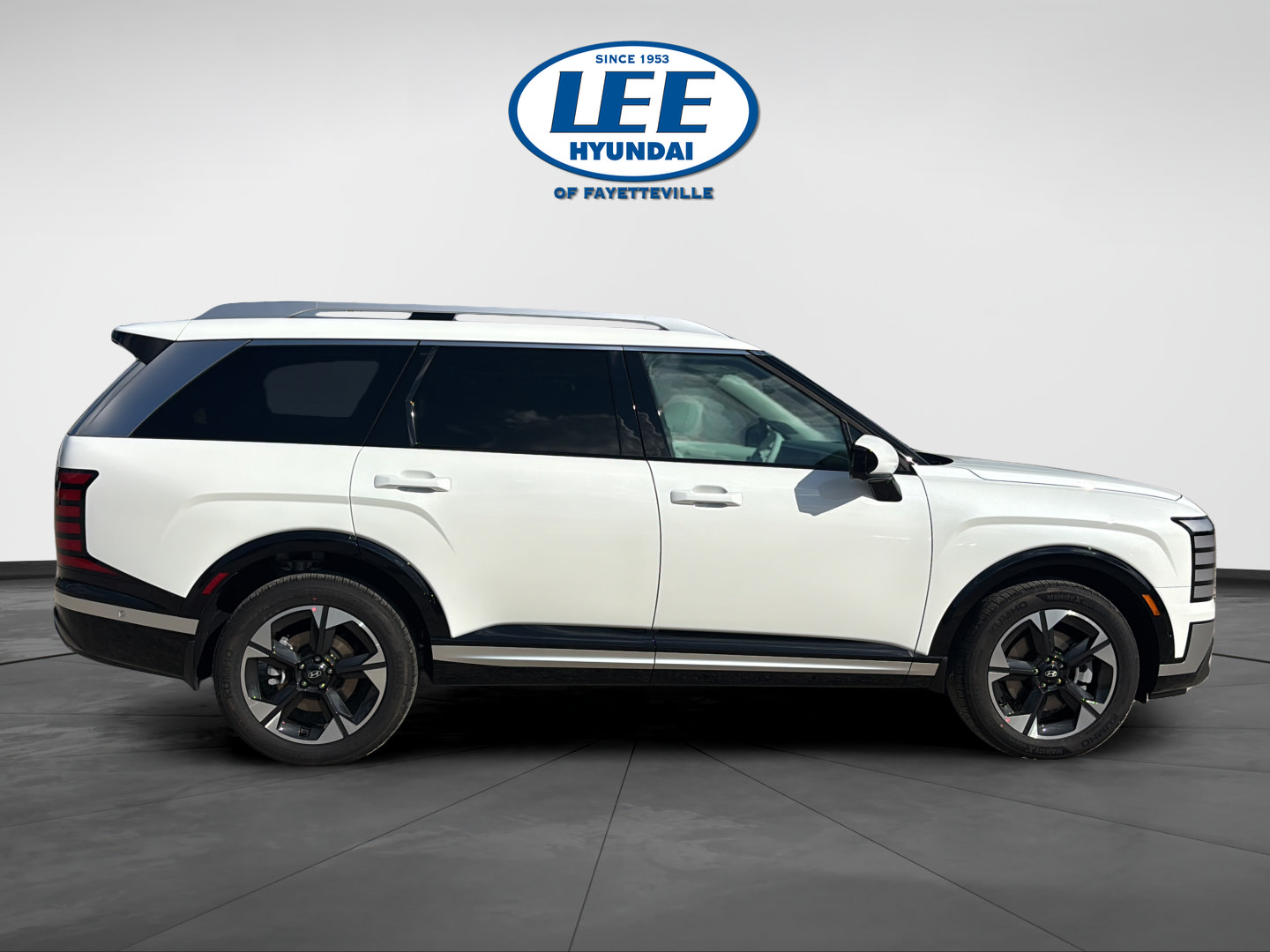 New 2027 Hyundai Palisade Limited FWD image 2