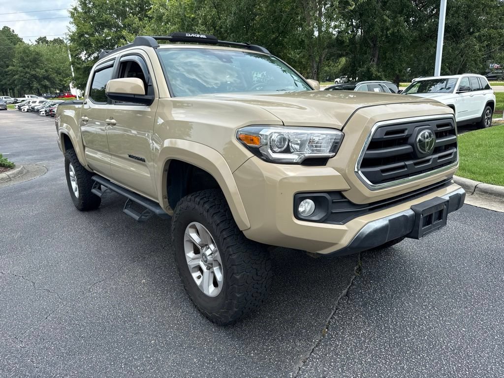 Used 2018 Toyota Tacoma SR5 RWD image 7
